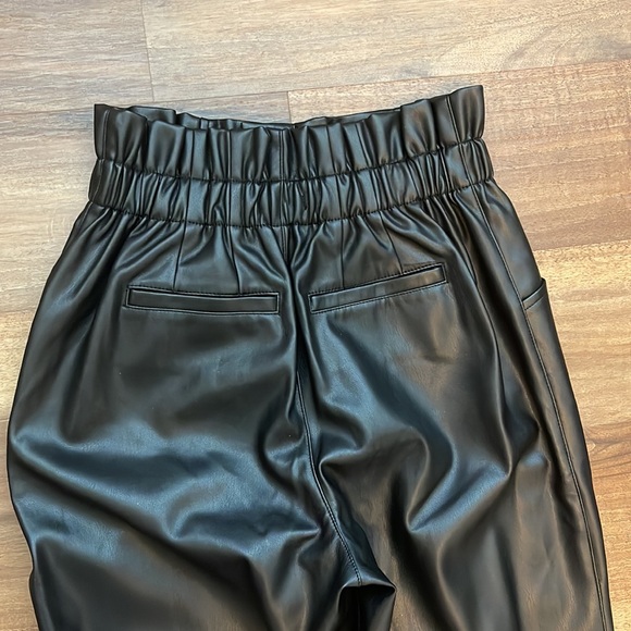 WORN ONCE ‼️ Madewell Pleather Paperbag Pants - Picture 5 of 5